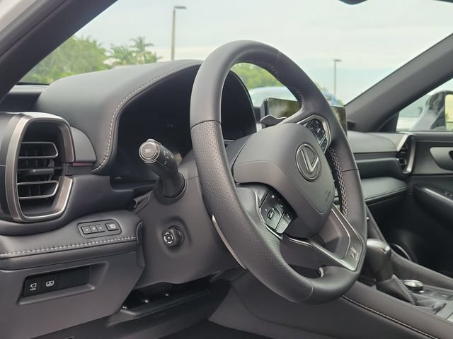 Used 2026 Lexus IS 350 F Sport w/ Technology Package RWD image 9