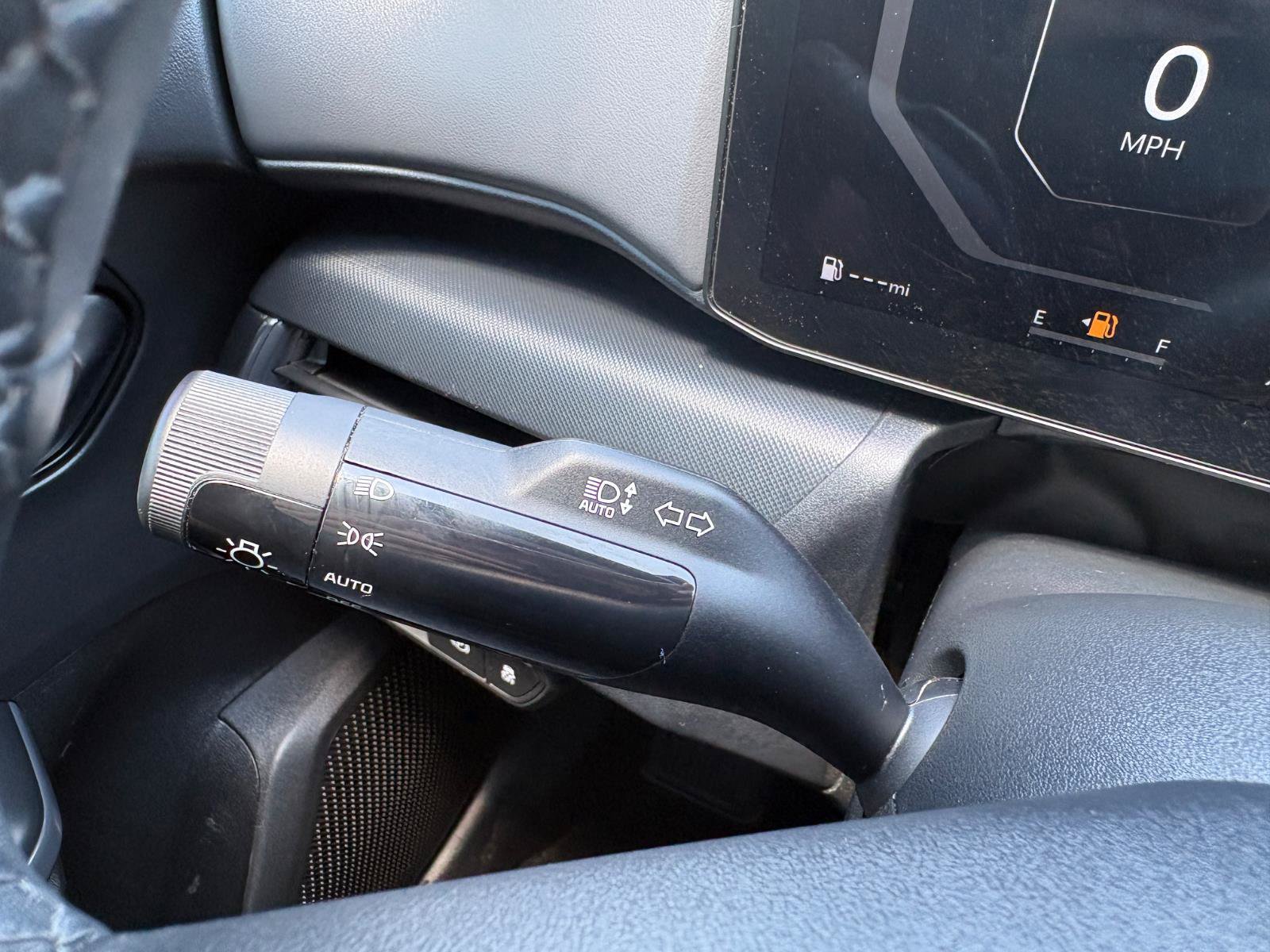 Used 2025 Kia K4 EX FWD image 34