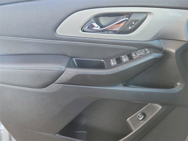 Used 2023 Chevrolet Traverse LT image 20