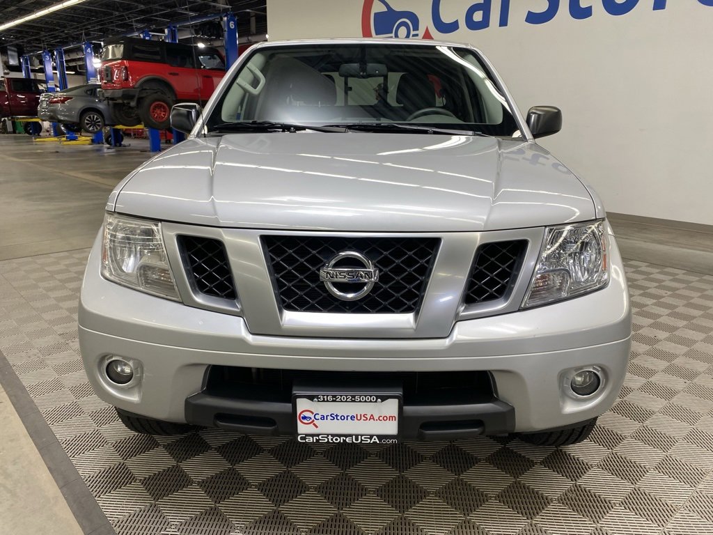 Used 2020 Nissan Frontier SV image 4