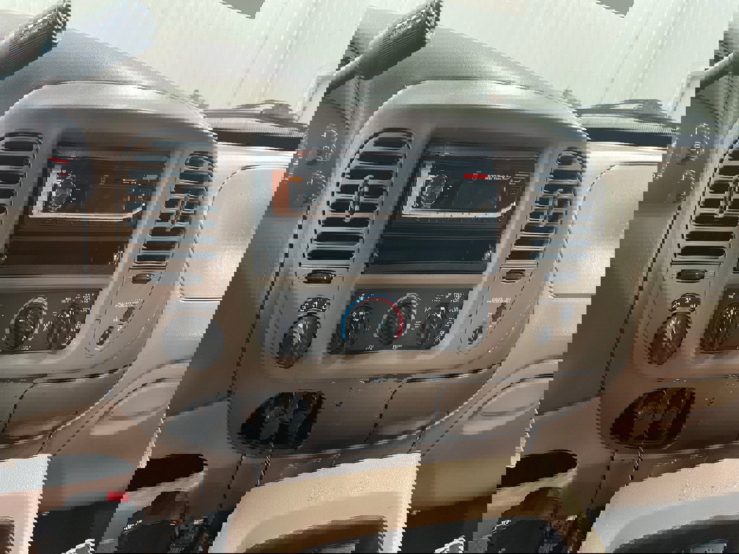 Used 1999 Ford F150 XLT image 16