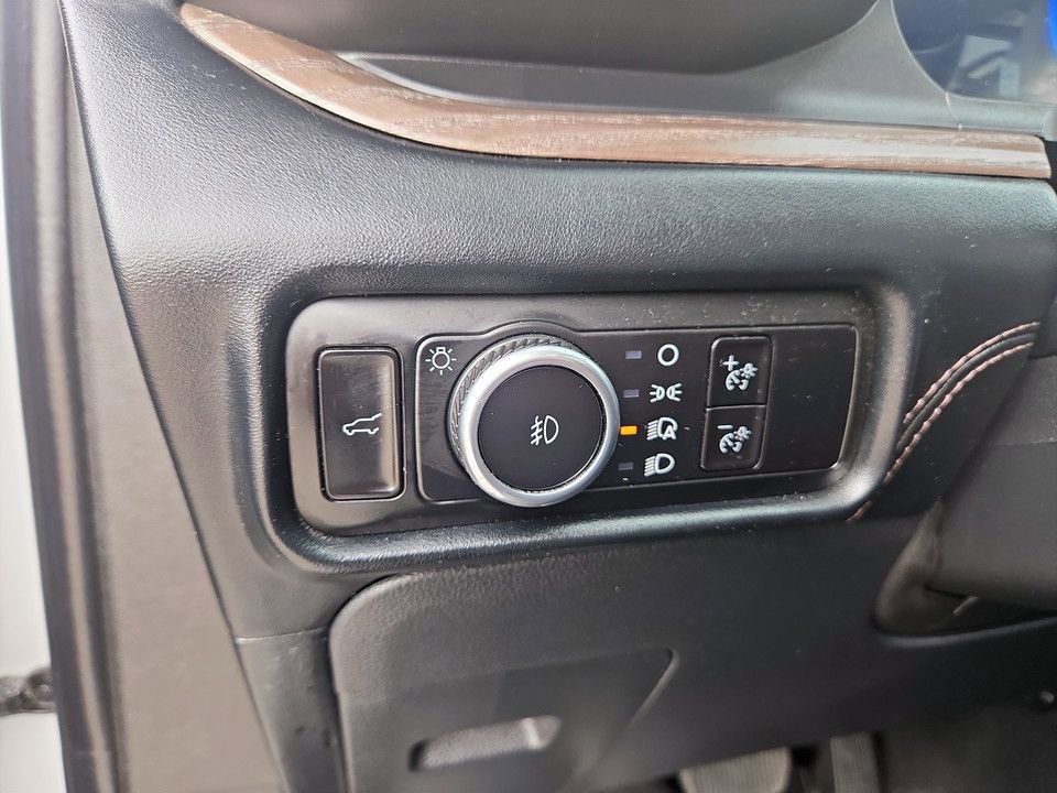 Used 2023 Ford Explorer Platinum w/ Technology Package image 20