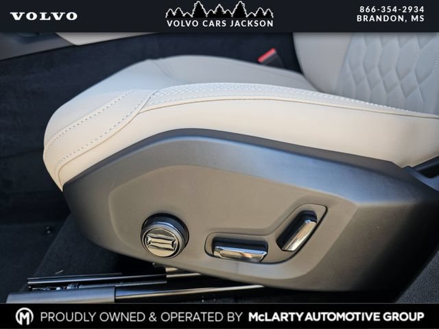 New 2026 Volvo XC90 B6 Plus w/ Protection Package Premier AWD/4WD image 14