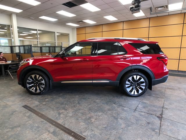New 2026 Ford Explorer Platinum w/ LUX Leather Package AWD/4WD image 4