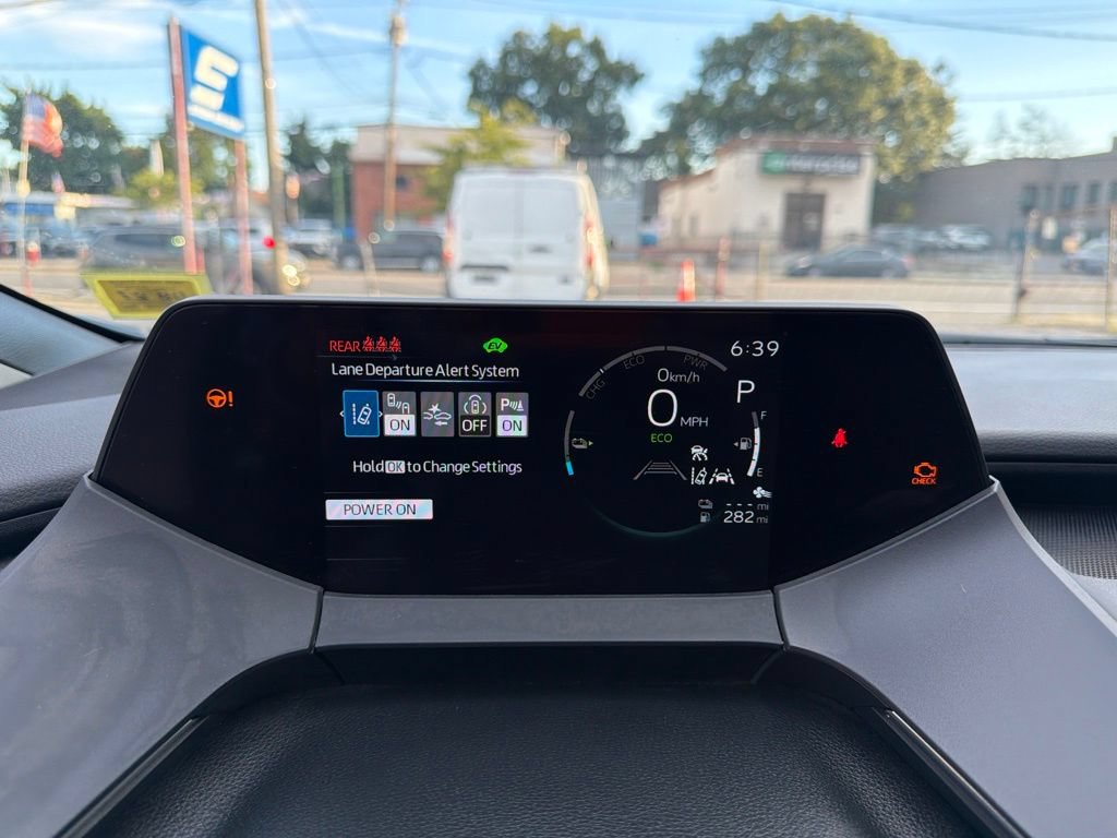 Used 2023 Toyota Prius Prime FWD image 25