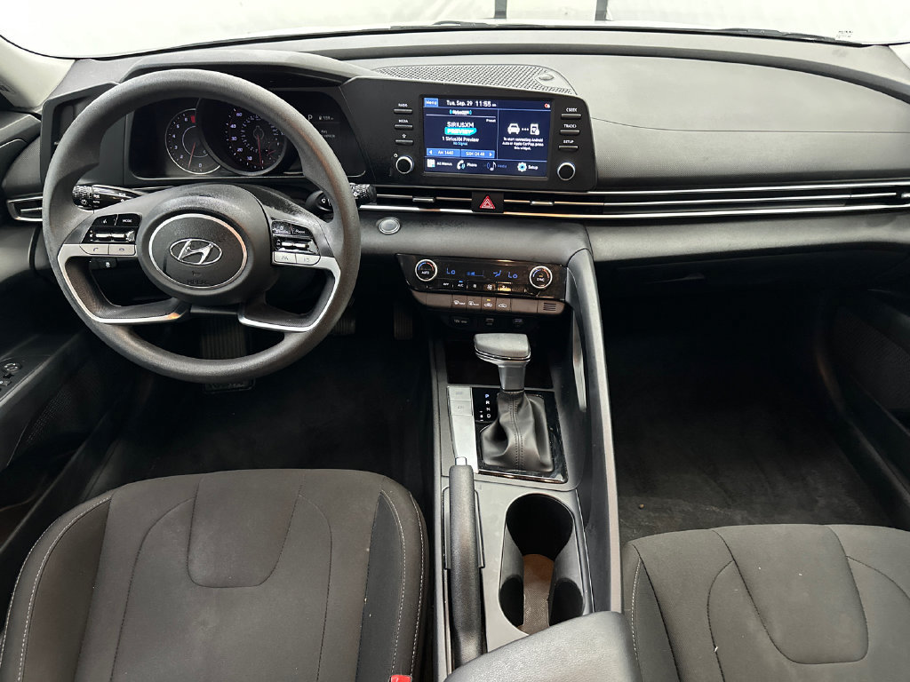 Used 2021 Hyundai Elantra SEL FWD image 18