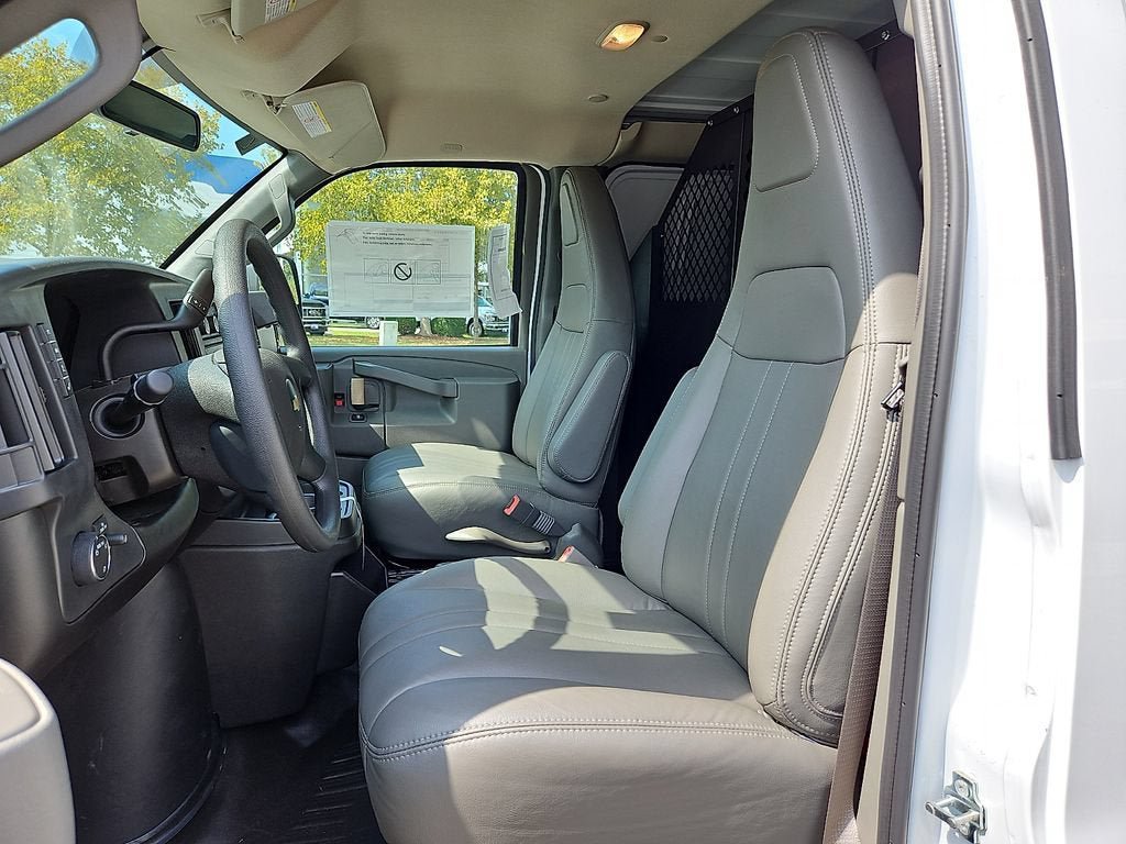New 2026 Chevrolet Express 2500 w/ Driver Convenience Package RWD image 8