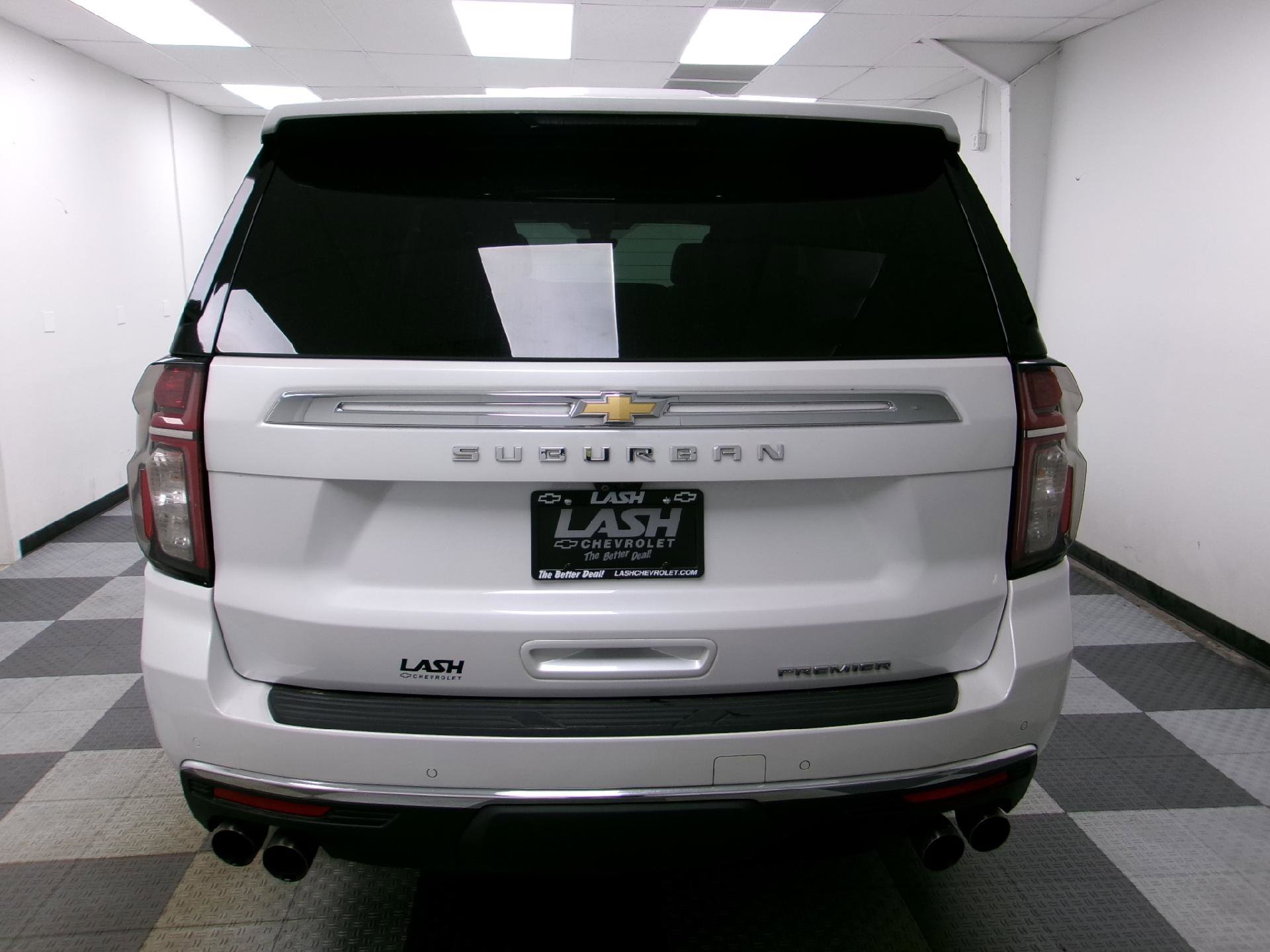 Used 2021 Chevrolet Suburban Premier w/ Premium Package image 15