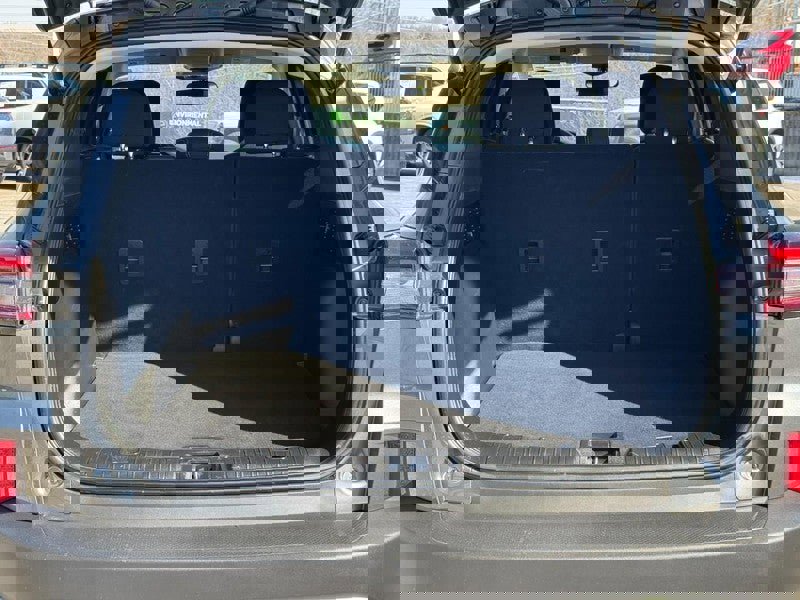 Used 2025 Ford Escape Active image 5