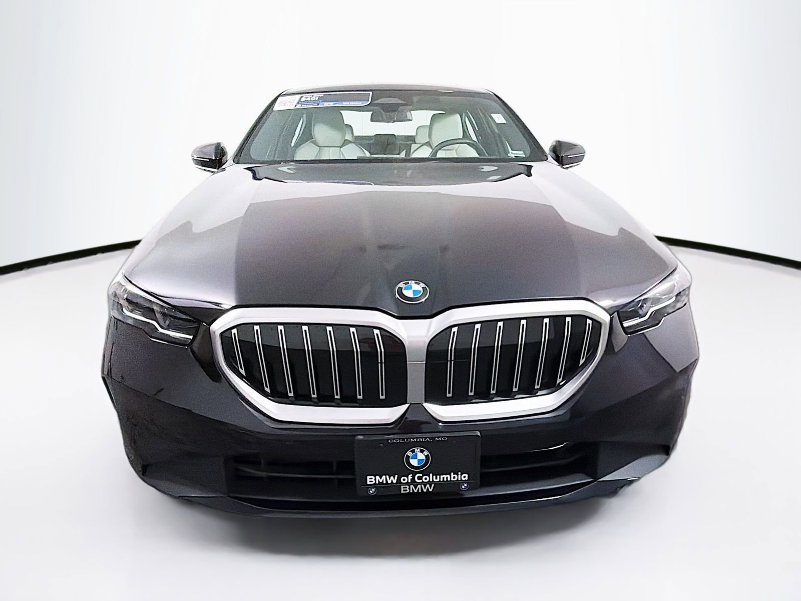 Used 2024 BMW 540i xDrive w/ Convenience Package AWD/4WD image 2