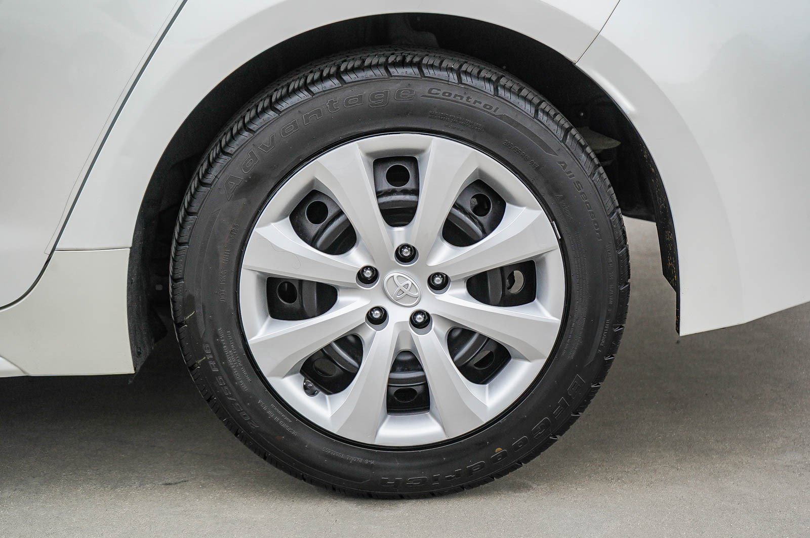 Certified 2021 Toyota Corolla LE image 6