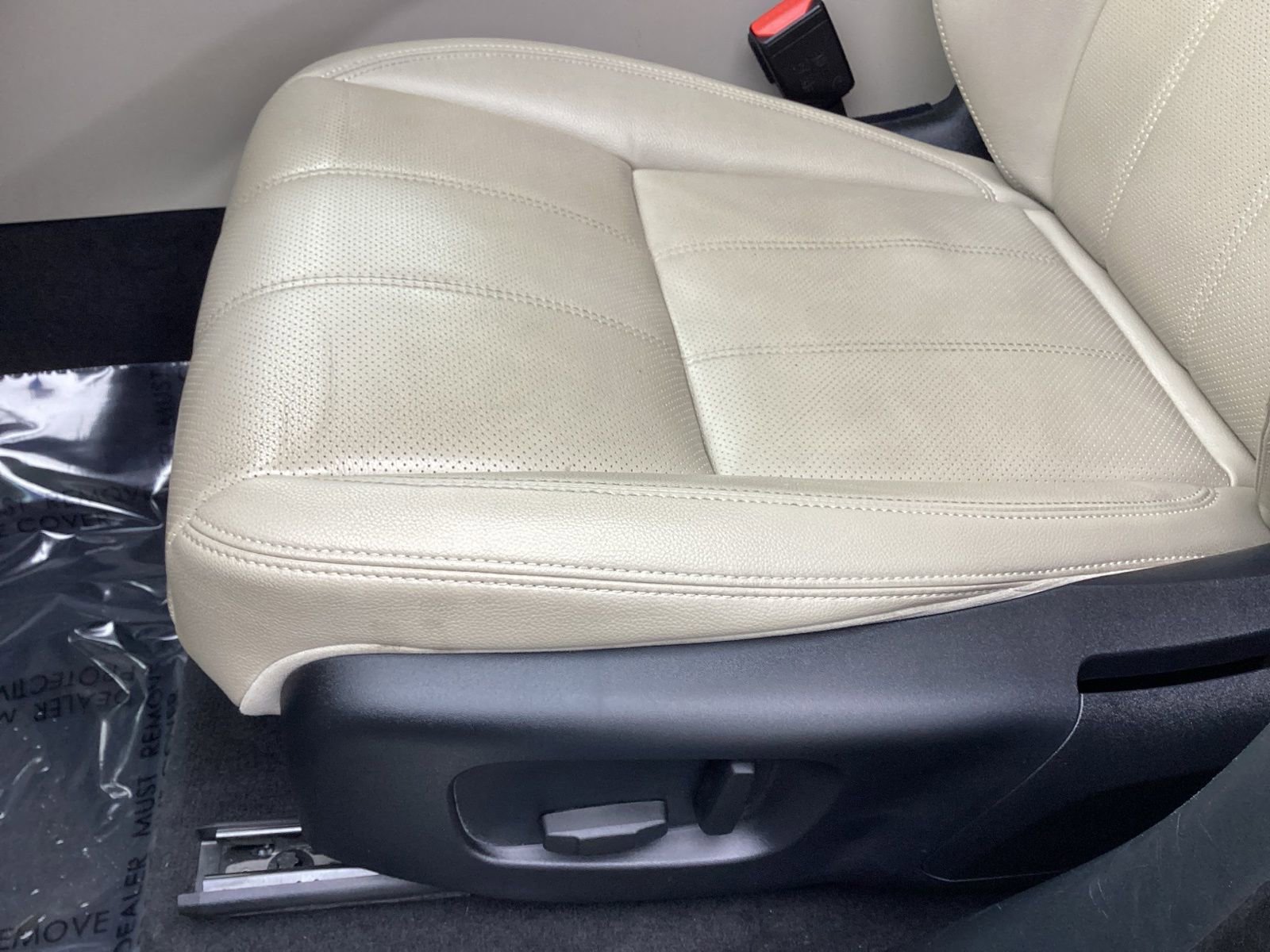 Used 2019 Land Rover Range Rover Velar S image 15