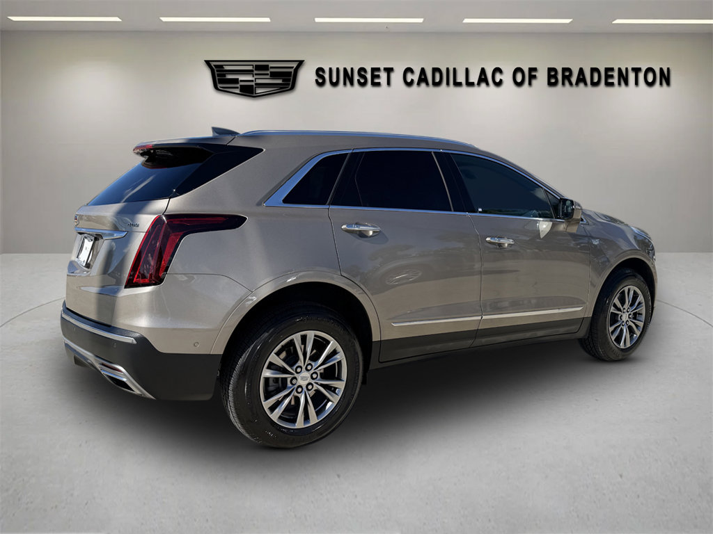 Certified 2023 Cadillac XT5 Premium Luxury w/ Technology Package AWD/4WD image 3