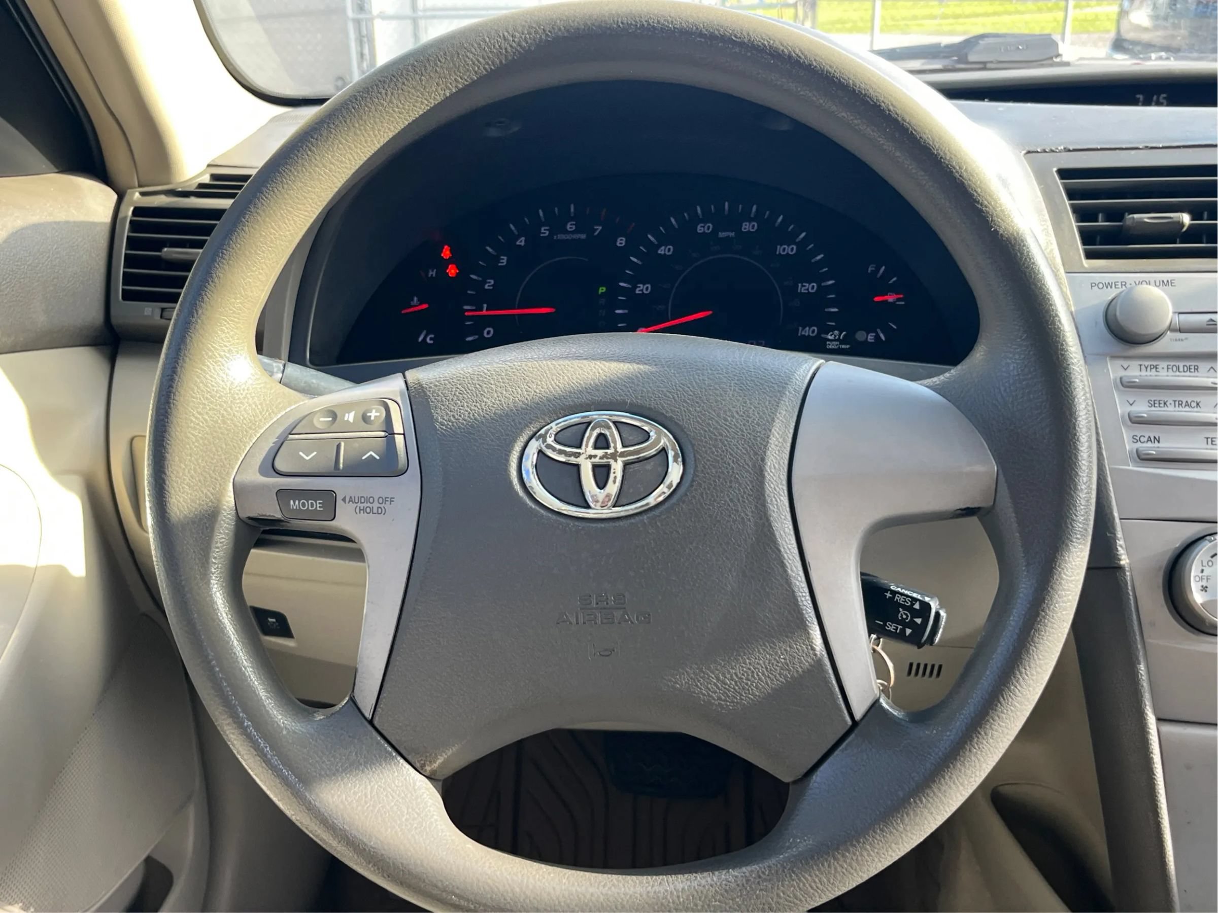 Used 2011 Toyota Camry LE w/ LE Extra-Value Pkg FWD image 17