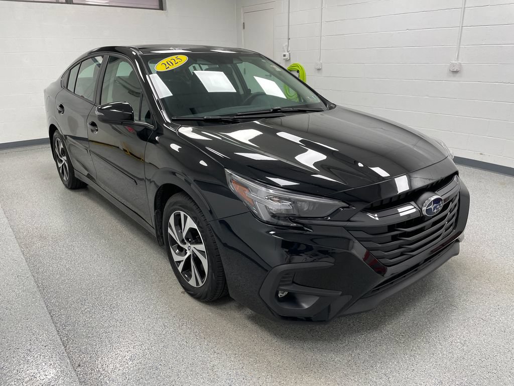 Used 2025 Subaru Legacy Premium AWD/4WD image 4