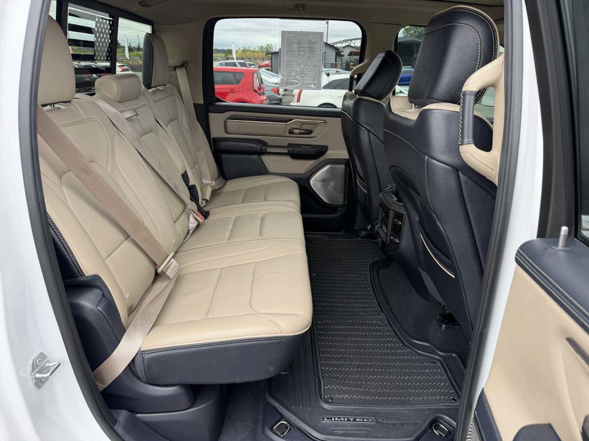 Used 2019 RAM 1500 Limited AWD/4WD image 12