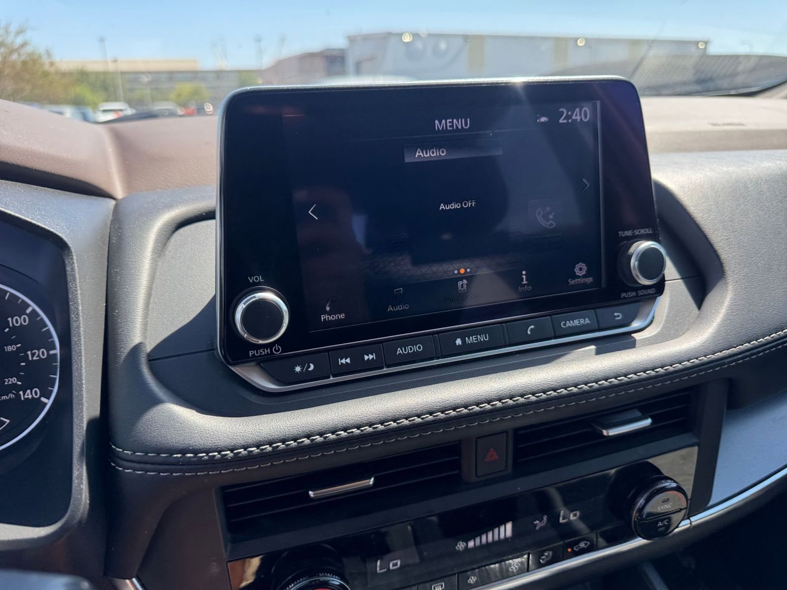 Used 2023 Nissan Rogue SV AWD/4WD image 22