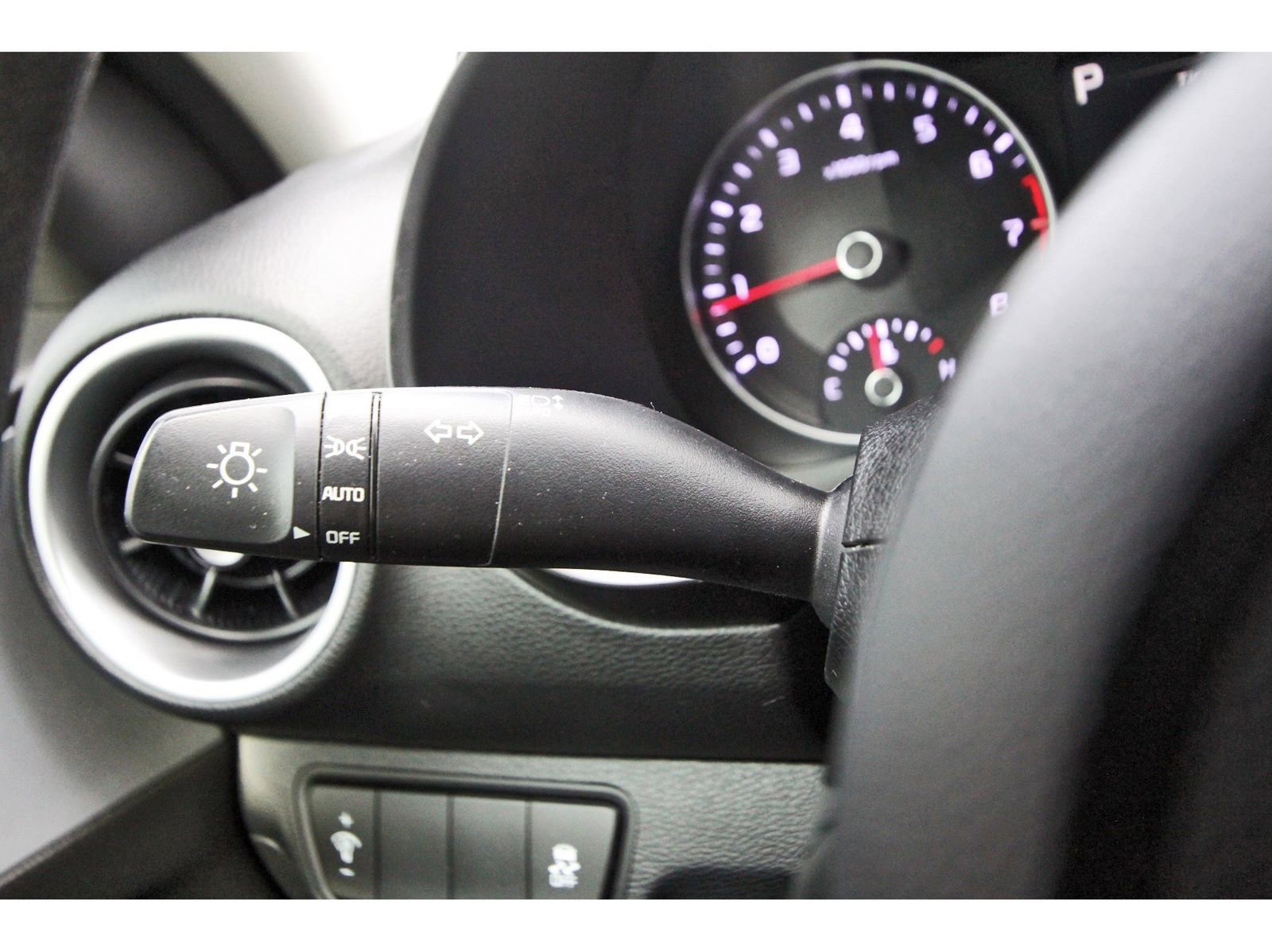 Used 2024 Kia Forte LXS image 20