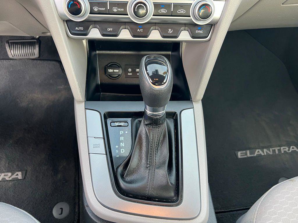 Used 2020 Hyundai Elantra SEL w/ Cargo Package (C1) image 29