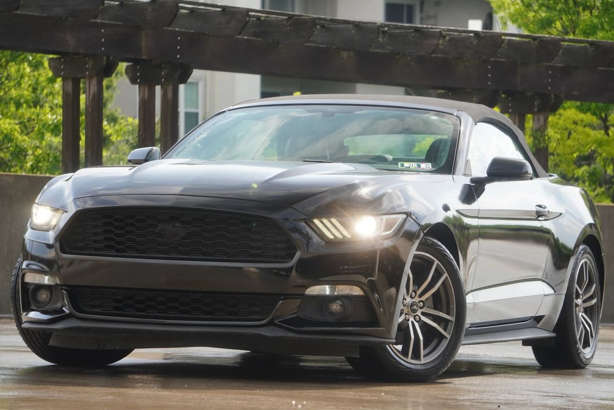 Used 2015 Ford Mustang Premium RWD image 6