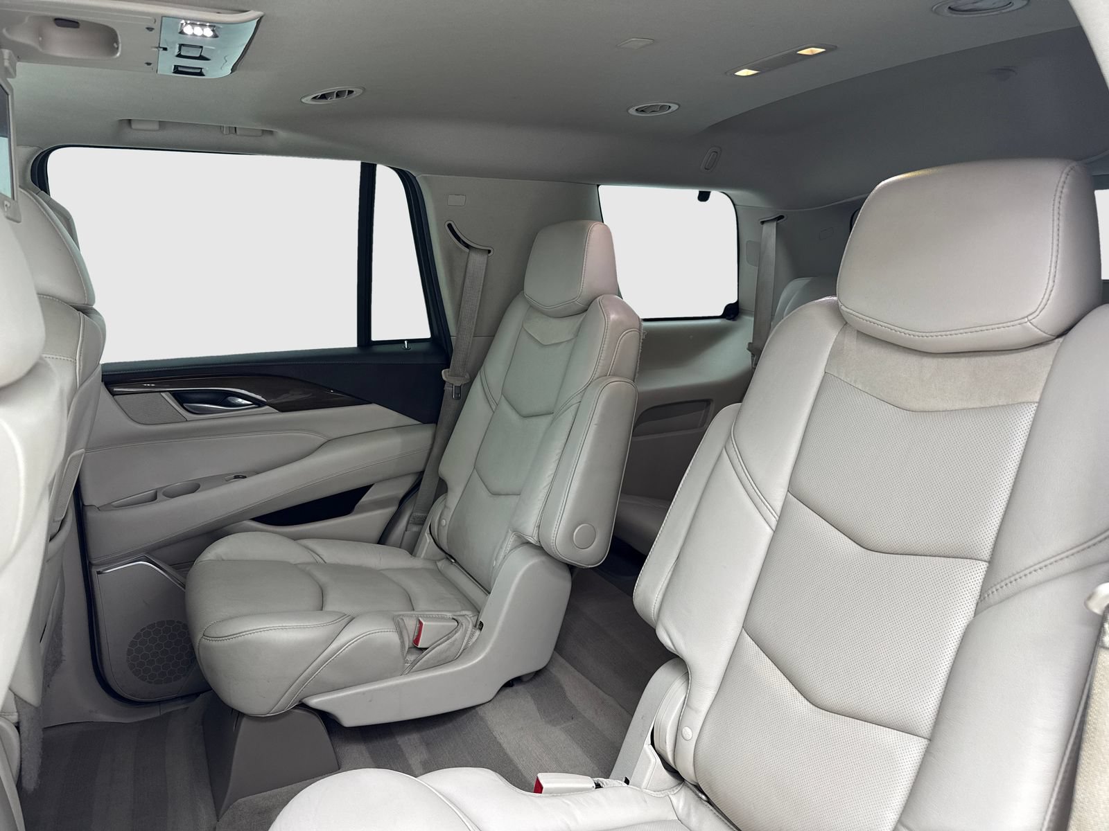 Used 2018 Cadillac Escalade Luxury RWD image 37