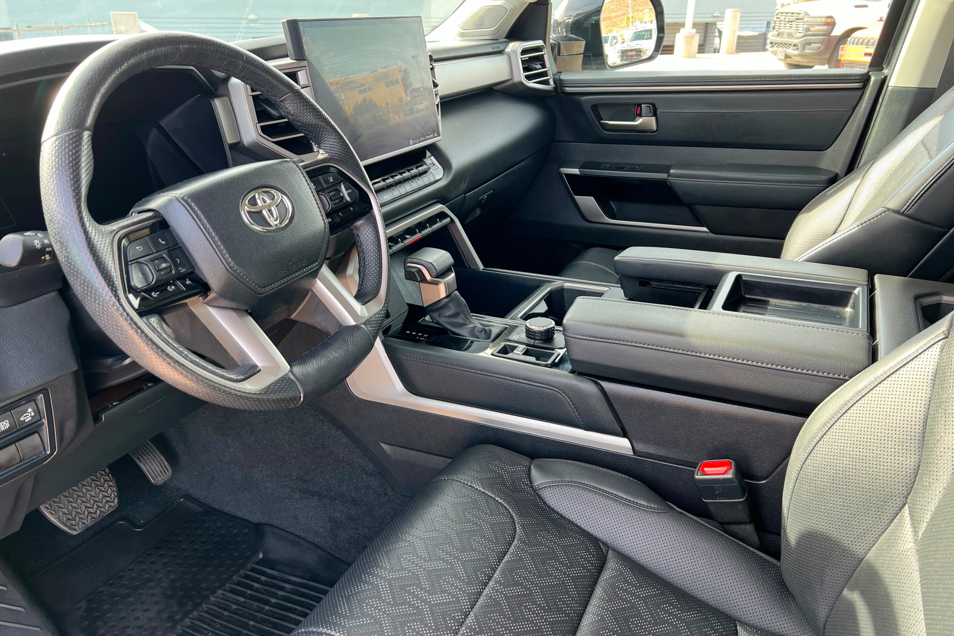 Used 2024 Toyota Tundra Limited image 16