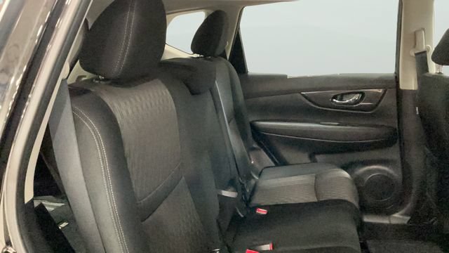 Used 2020 Nissan Rogue SV AWD/4WD image 19