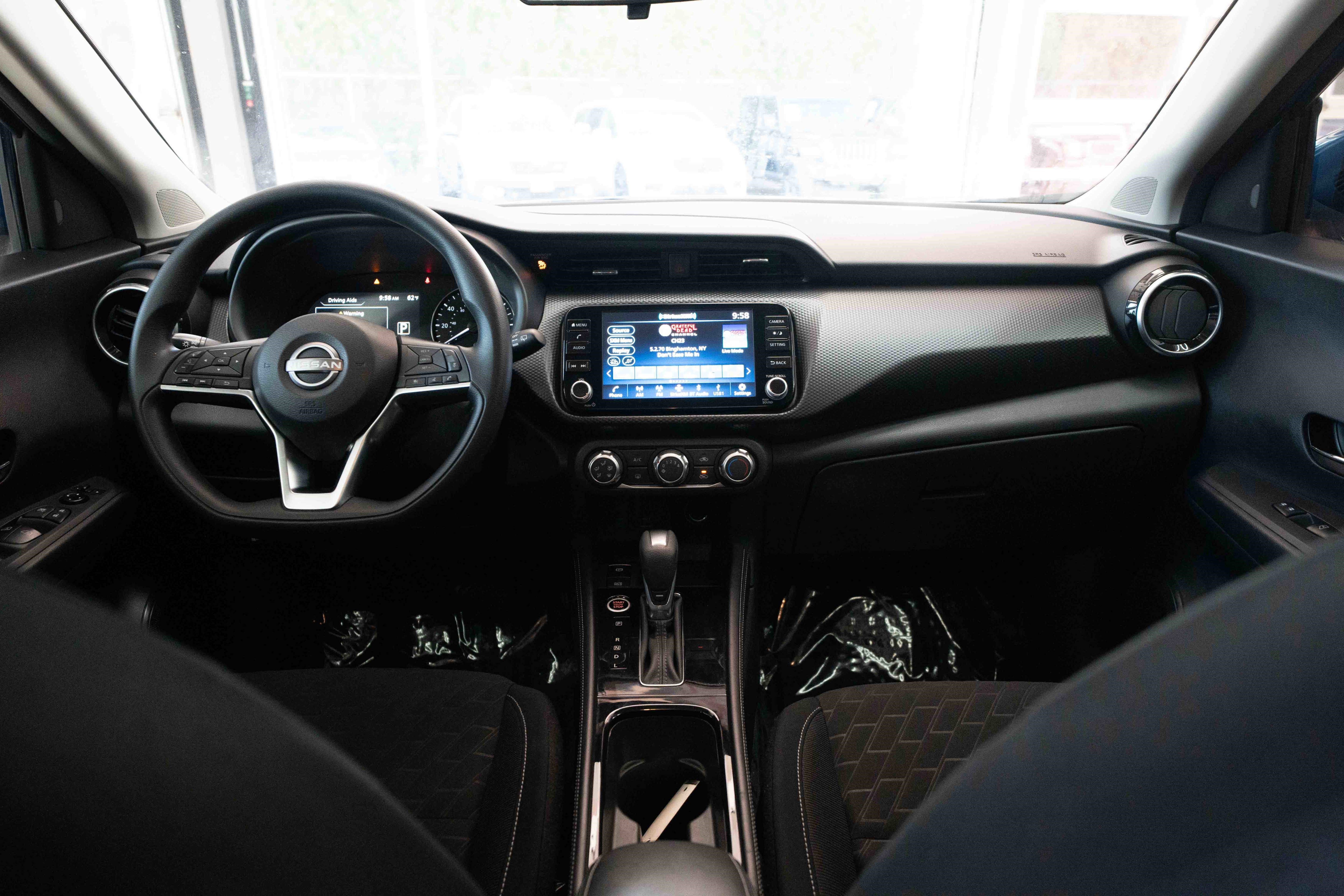 Used 2024 Nissan Kicks SV image 18