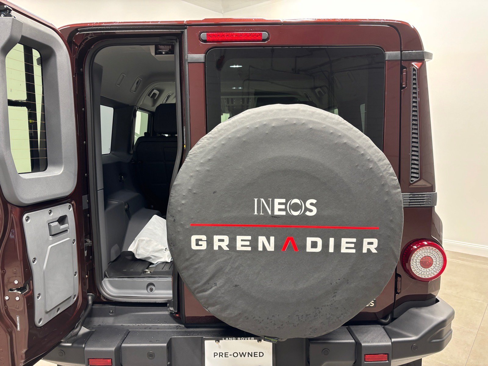Used 2025 INEOS Grenadier Station Wagon AWD/4WD image 40