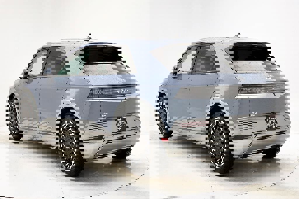 Used 2023 Hyundai Ioniq 5 Limited w/ Cargo Package image 7