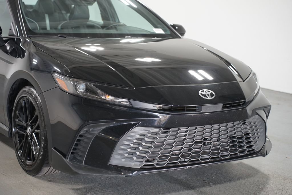 Certified 2025 Toyota Camry SE image 4