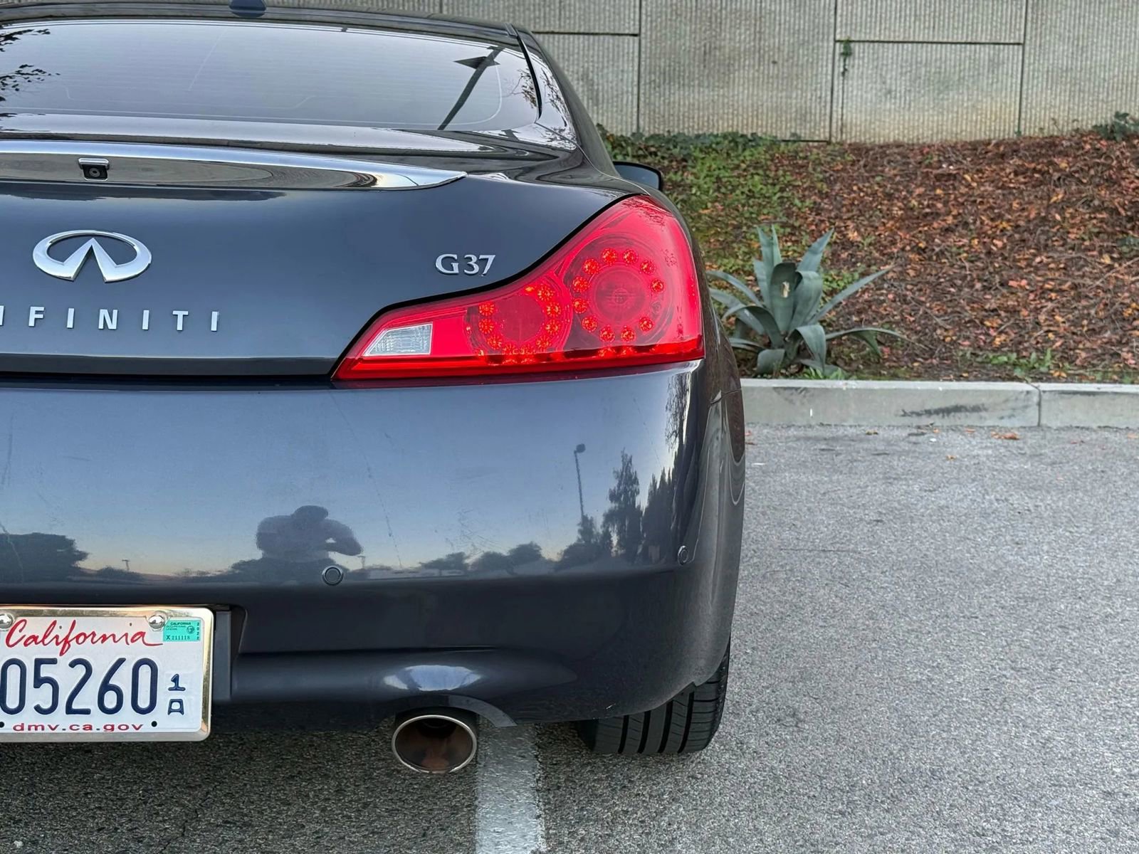 Used 2011 INFINITI G37 Journey w/ Premium Pkg image 16