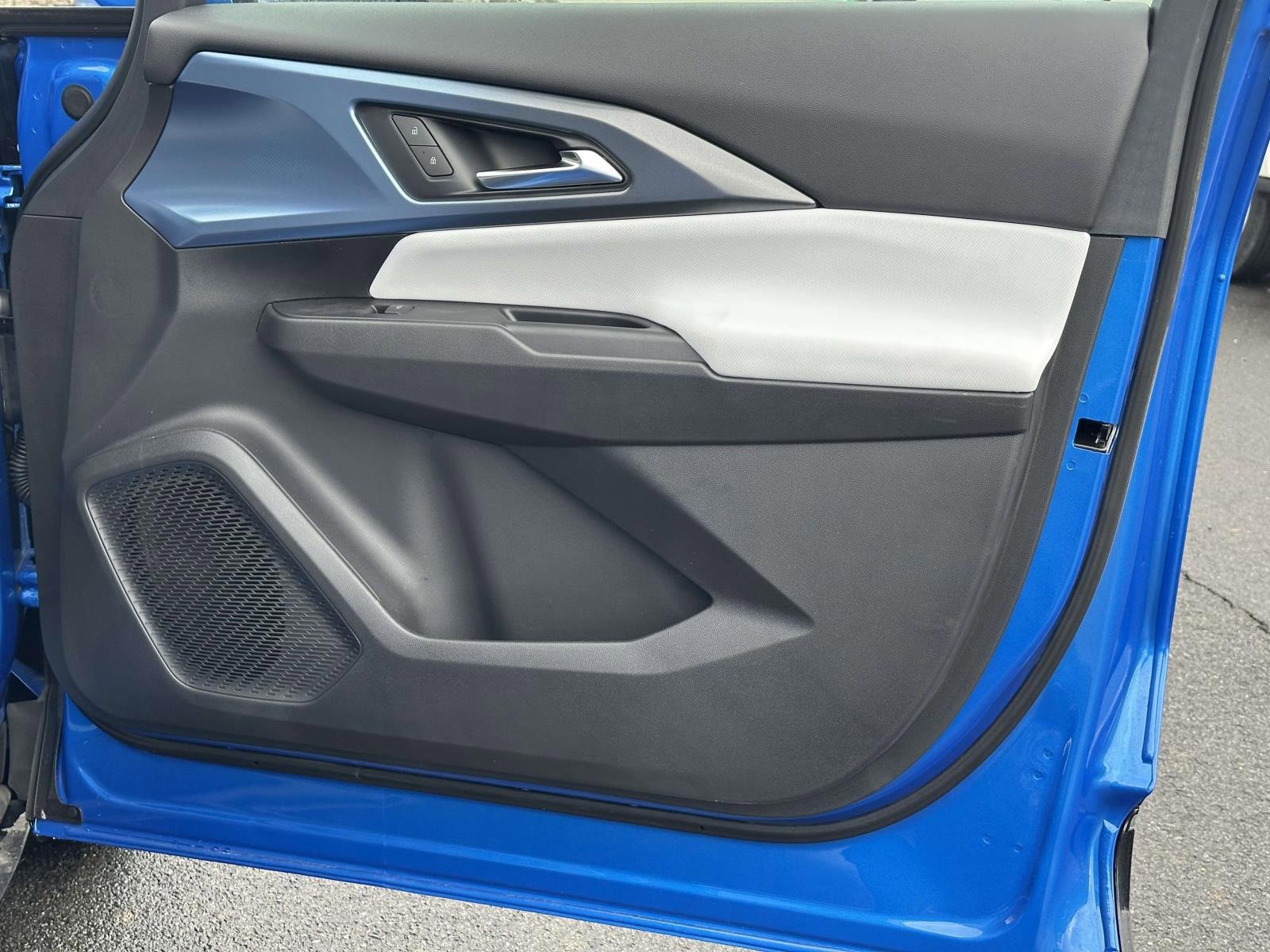 New 2026 Chevrolet Equinox EV LT image 26