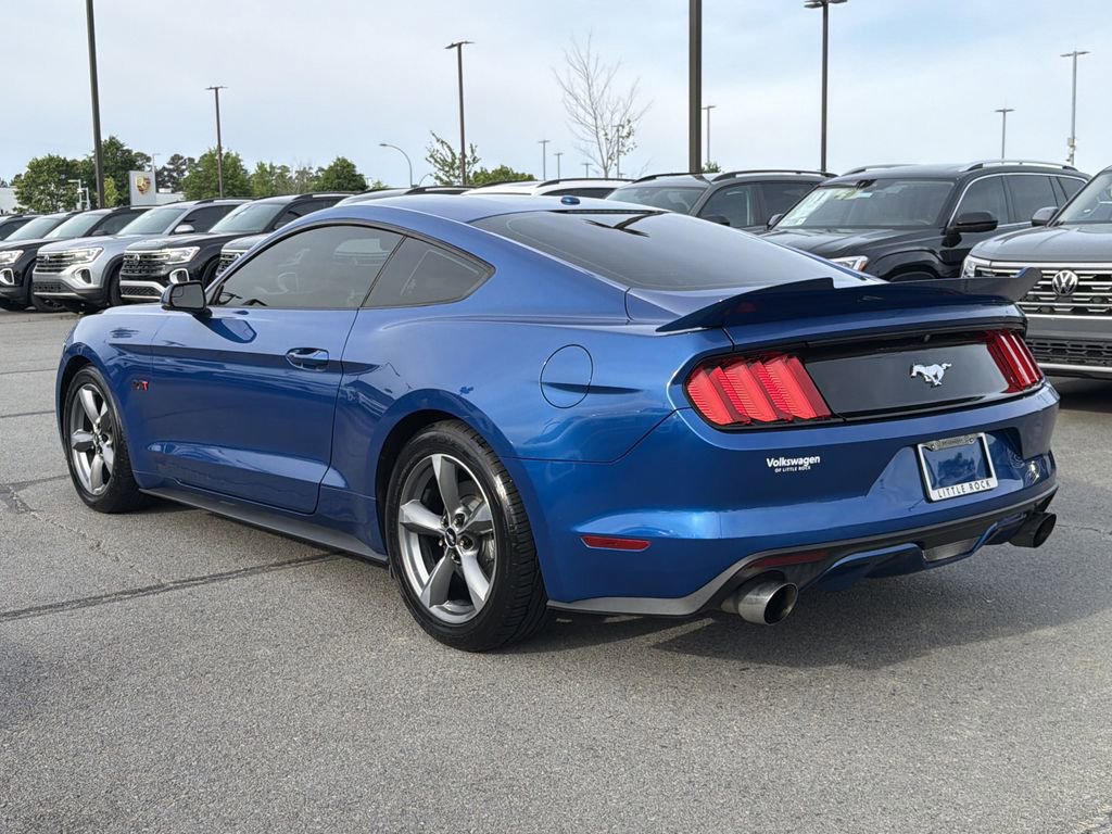 Used 2017 Ford Mustang Premium RWD image 3