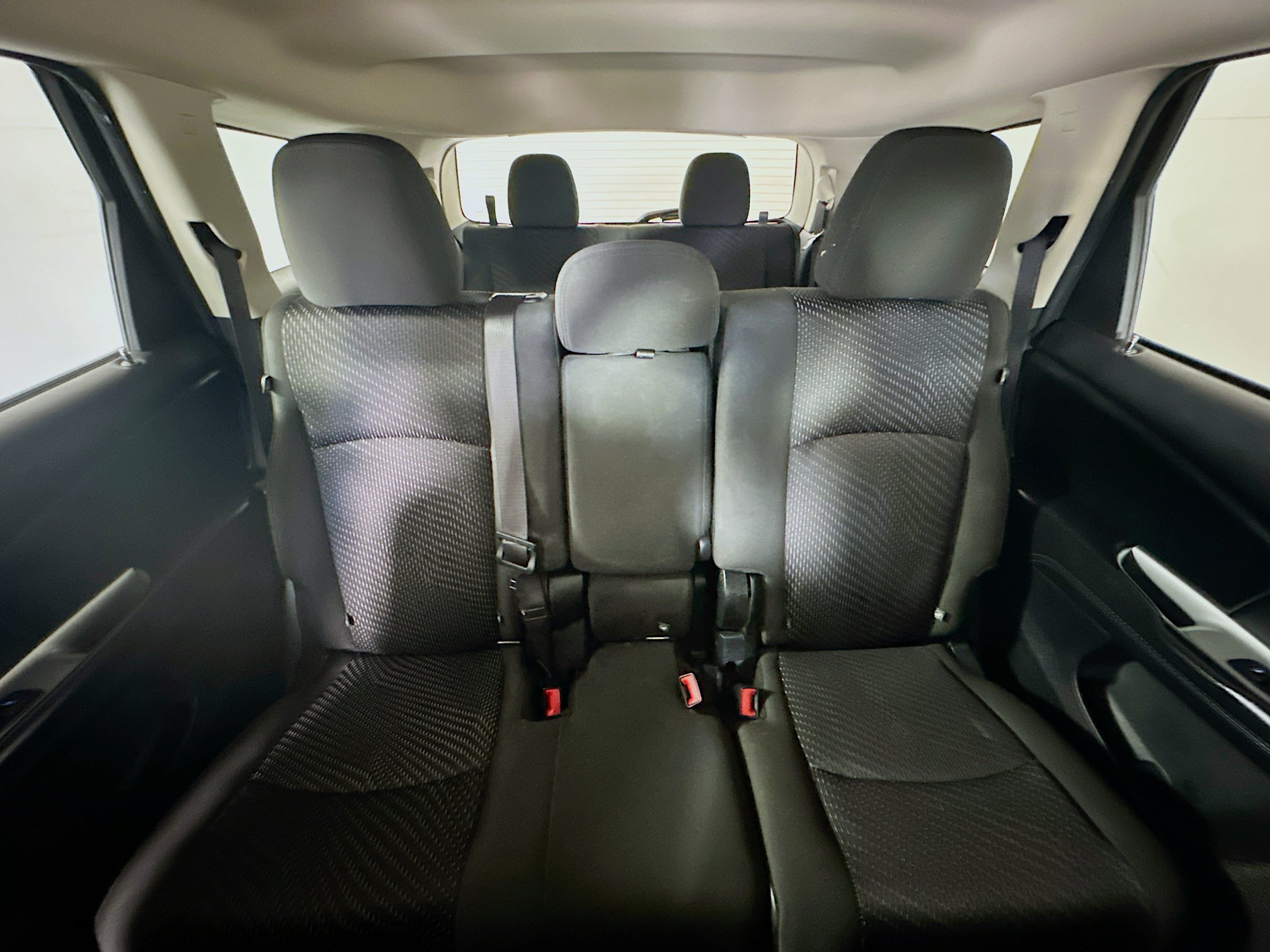 Used 2019 Dodge Journey SE FWD image 30
