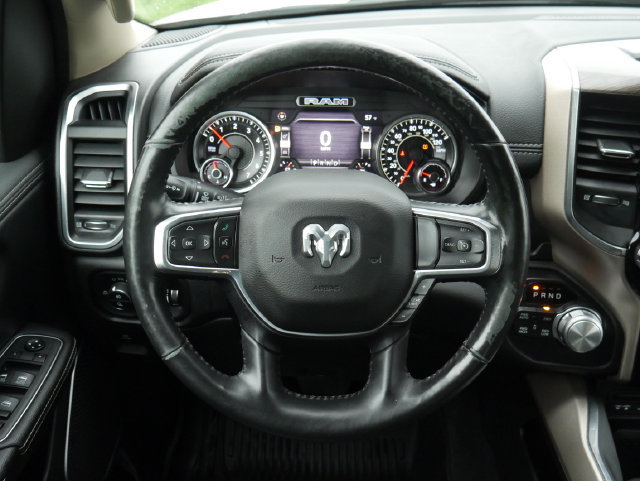 Used 2019 RAM 1500 Laramie AWD/4WD image 17