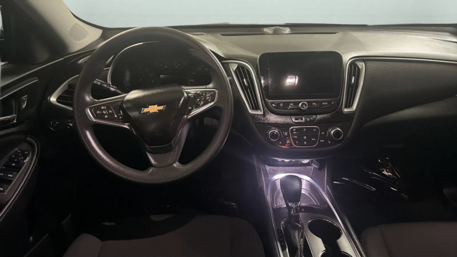 Used 2023 Chevrolet Malibu LT FWD image 10
