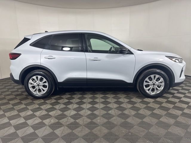 Used 2025 Ford Escape Active w/ Tech Pack #1 image 2