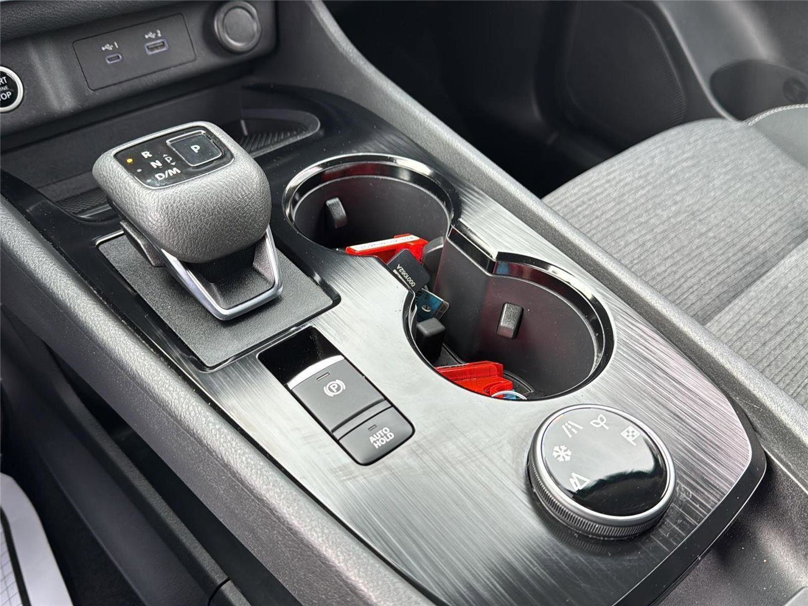 Used 2022 Nissan Rogue SV image 26