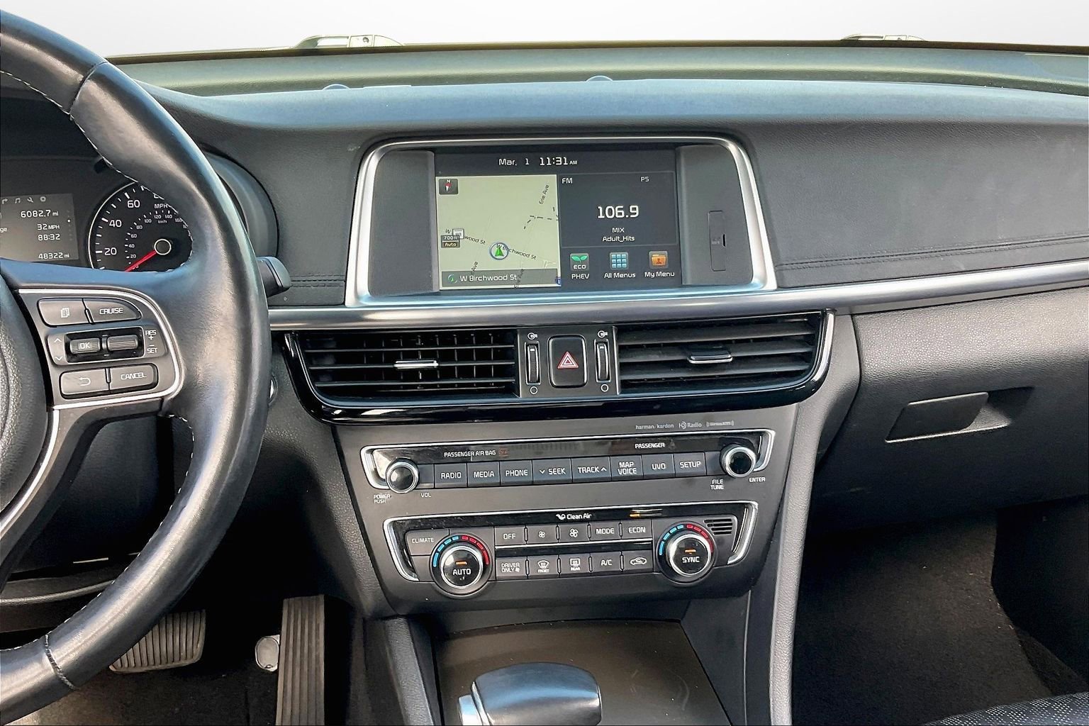 Used 2017 Kia Optima EX image 6