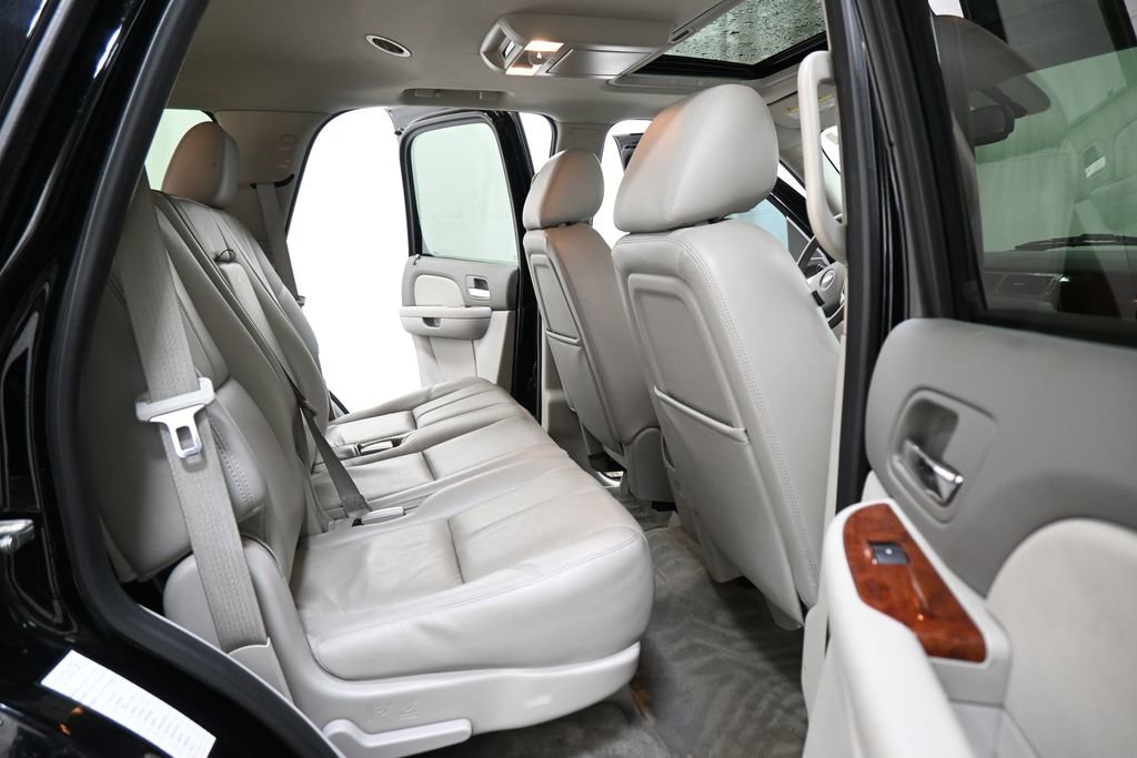 Used 2013 Chevrolet Tahoe LT w/ Luxury Package image 14