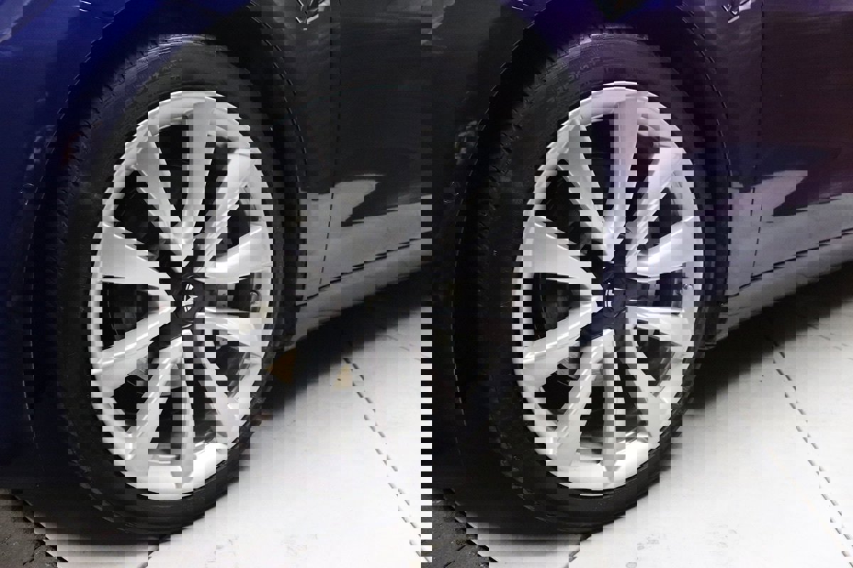 Used 2020 Tesla Model 3 Long Range image 25