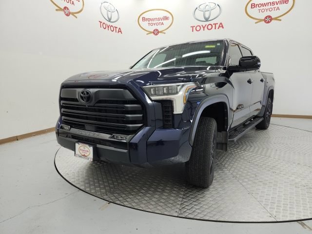 Used 2025 Toyota Tundra Limited AWD/4WD image 2