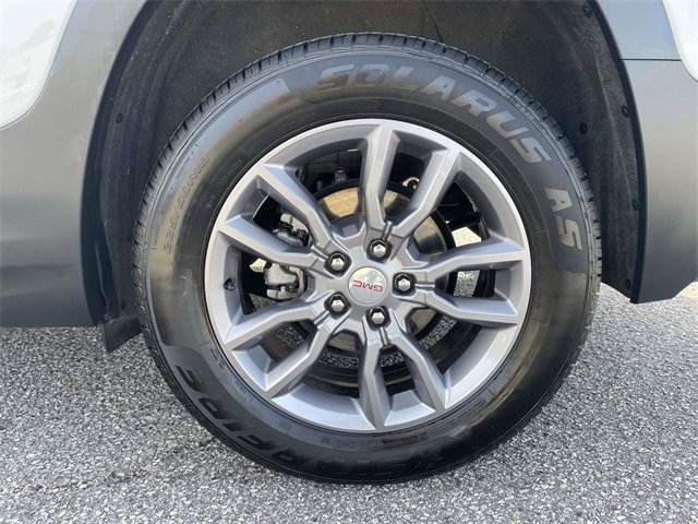 Used 2024 GMC Terrain SLT image 10