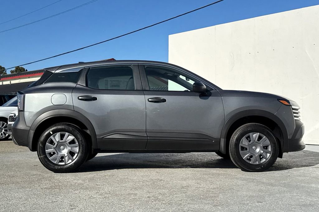 New 2026 Nissan Kicks S image 3