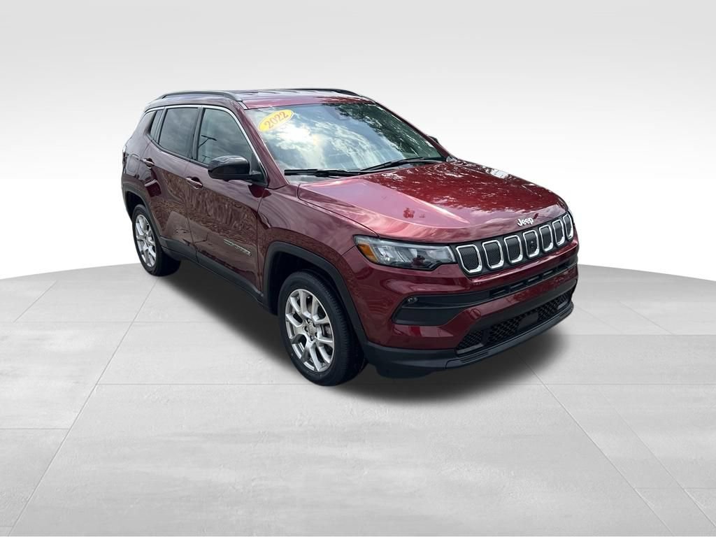 Used 2022 Jeep Compass Latitude AWD/4WD image 9