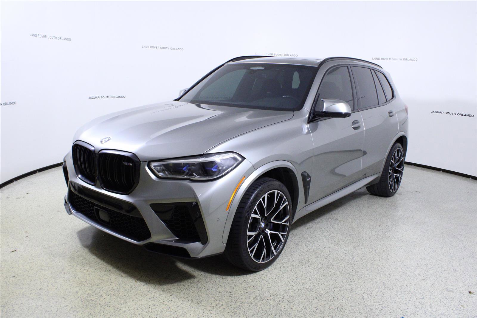 Used 2022 BMW X5 M w/ Executive Package AWD/4WD image 4