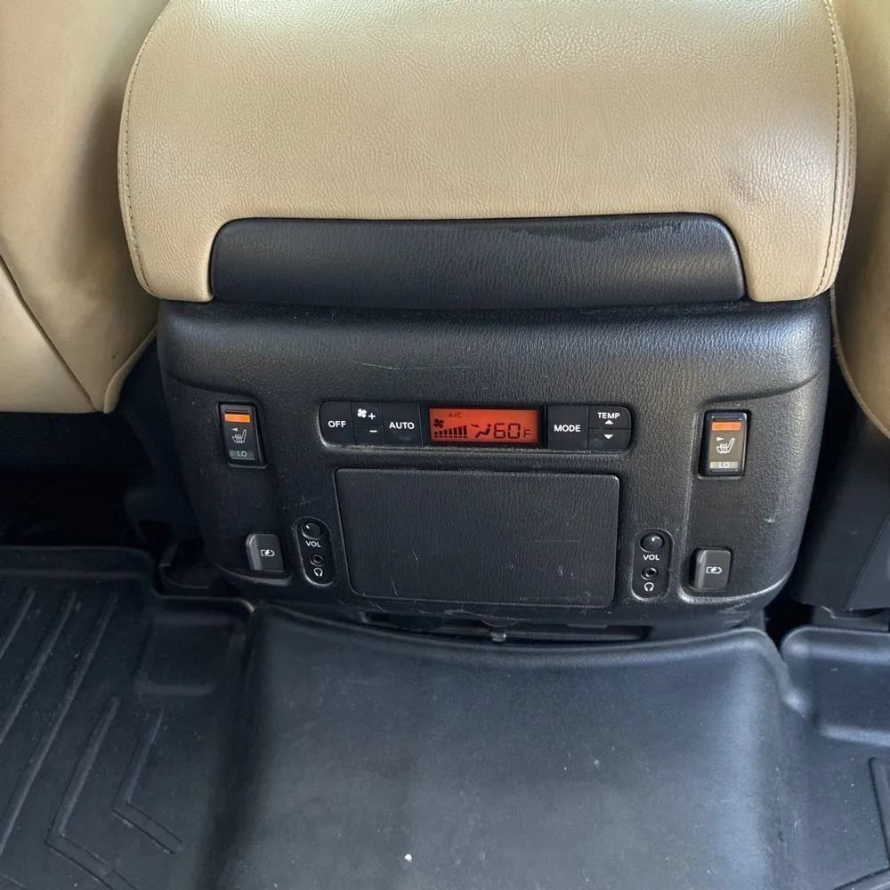 Used 2018 Nissan Armada Platinum w/ Captain Seat Package AWD/4WD image 28