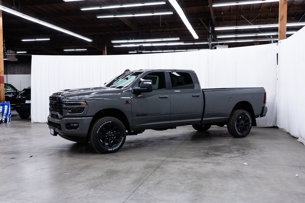 New 2026 RAM 2500 Laramie AWD/4WD image 3