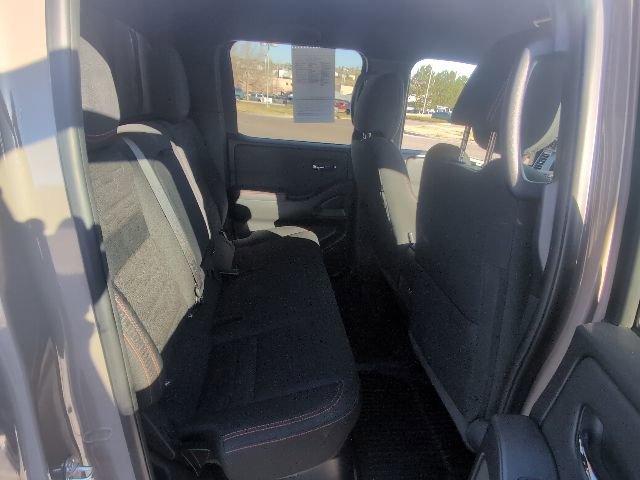 Used 2022 Nissan Frontier PRO-4X w/ Technology Package AWD/4WD image 37